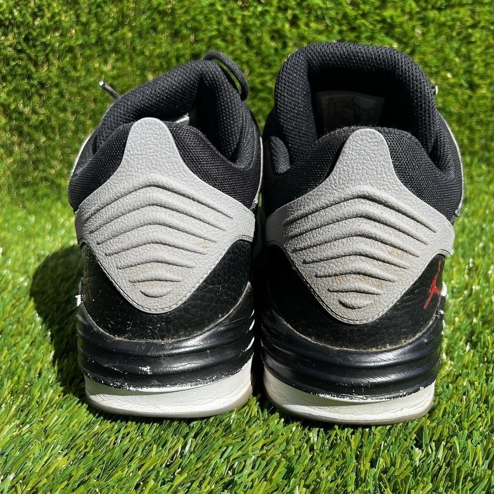 Nike Shoes Men Size 11 Jordan Max Aura 5 Shoes Black Cement Red DZ4353-061